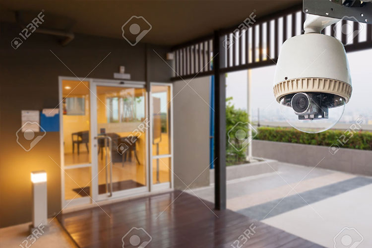 מצלמות אבטחה בפנטהאוז בהוד השרון