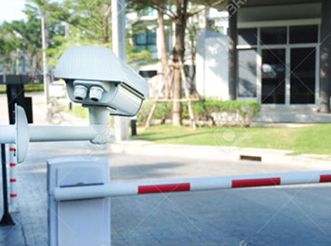 38856579-Villa-surveillance-camera-or-cctv-stand-on-entrance-and-exit-for-security-Stock-Photo